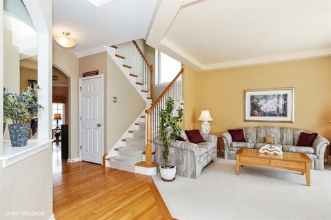 12907 Skyline Dr, Plainfield, IL 60585 photo 2