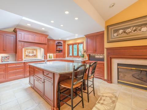 74 Brinker Rd, Barrington, IL 60010 photo 10