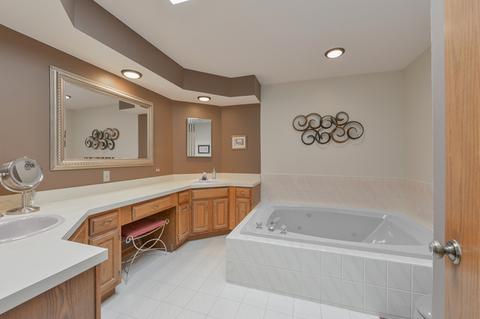 39 Robert Rd, Oswego, IL 60543 photo 21