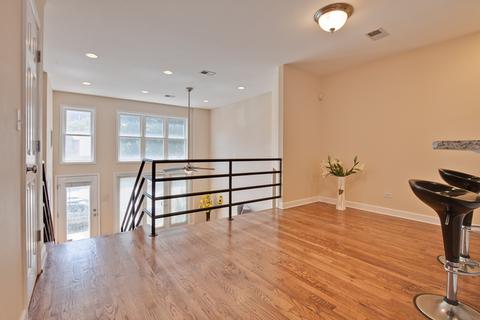 918 E 48th St, Chicago, IL 60615 photo 3
