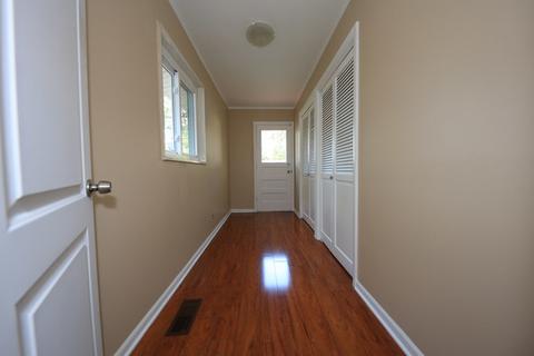 565 Olive St, Hoffman Estates, IL 60169 photo 21