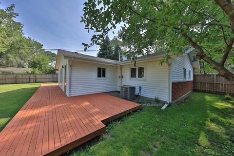 565 Olive St, Hoffman Estates, IL 60169 photo 24