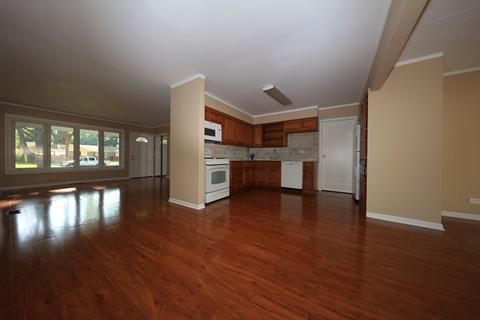 565 Olive St, Hoffman Estates, IL 60169 photo 7