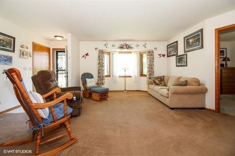 21203 Dunham Rd, Harvard, IL 60033 photo 3