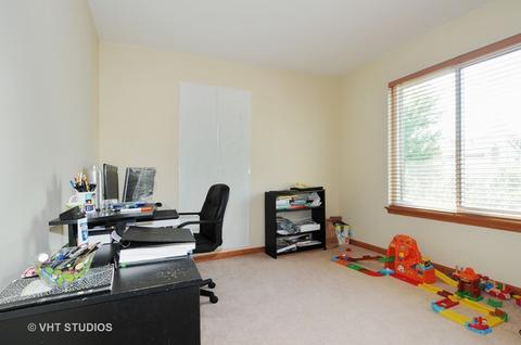 3271 Stratton Ln, Aurora, IL 60502 photo 12