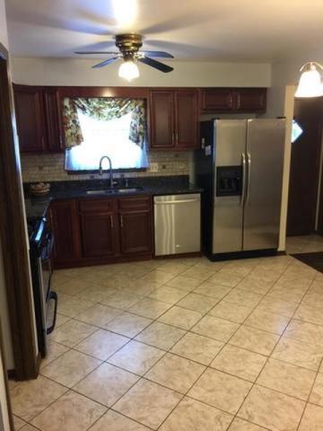 8543 S 77th Ct, Bridgeview, IL 60455 photo 6