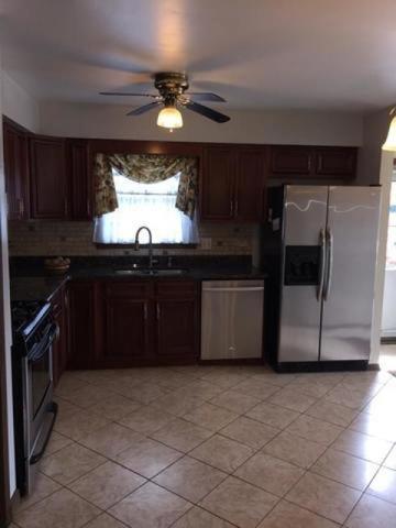 8543 S 77th Ct, Bridgeview, IL 60455 photo 5