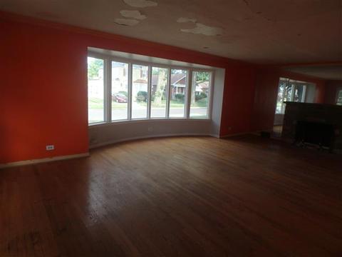 10900 S Wallace St, Chicago, IL 60628 photo 2