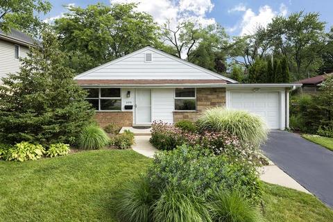 604 Marshall Rd, Northbrook, IL 60062 photo 1