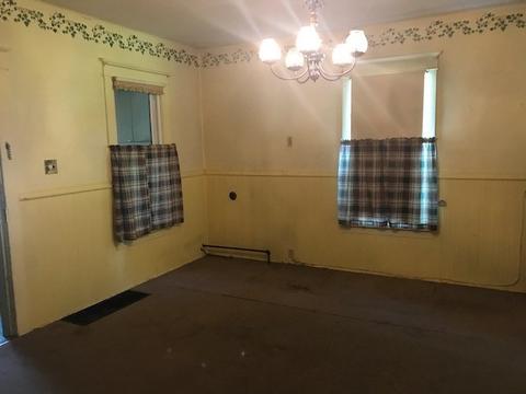 3976 Broad St, Dixon, IL 61021 photo 4