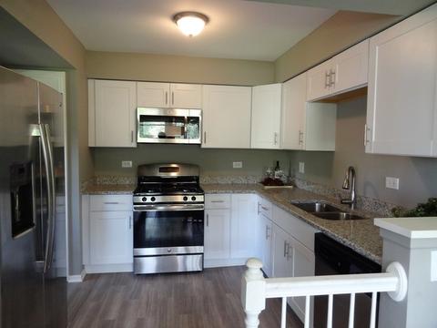 75 Westhampton Ct, Aurora, IL 60504 photo 9