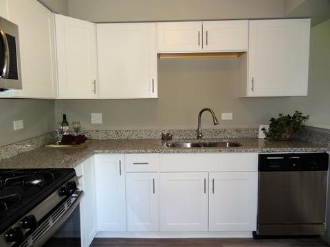 75 Westhampton Ct, Aurora, IL 60504 photo 7