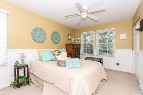 1136 Cimarron Dr, Cary, IL 60013 photo 20