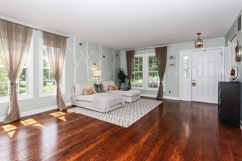 1136 Cimarron Dr, Cary, IL 60013 photo 4