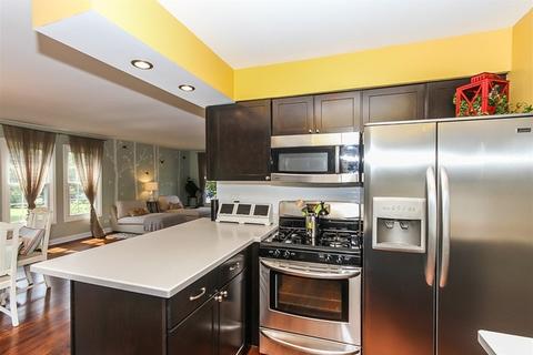 1136 Cimarron Dr, Cary, IL 60013 photo 9