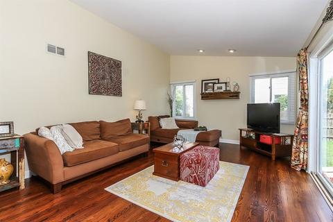 1136 Cimarron Dr, Cary, IL 60013 photo 14
