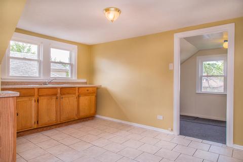 5936 S Artesian Ave, Chicago, IL 60629 photo 17