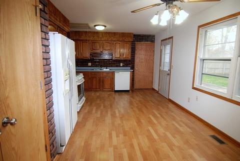 150 S Cook St, Braidwood, IL 60408 photo 4