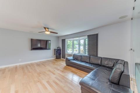 230 Maricopa Ln, Hoffman Estates, IL 60169 photo 6