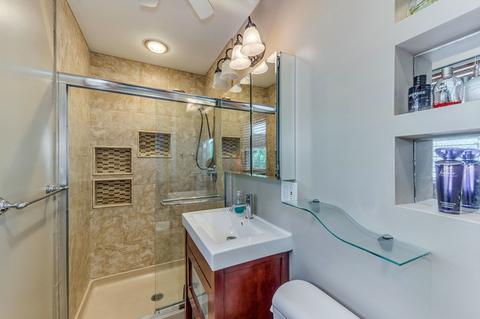230 Maricopa Ln, Hoffman Estates, IL 60169 photo 17