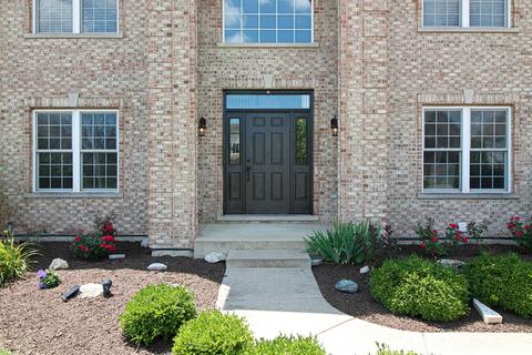 1010 Estancia Ln, Algonquin, IL 60102 photo 3