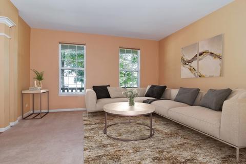 5587 Red Oak Dr, Hoffman Estates, IL 60192 photo 3