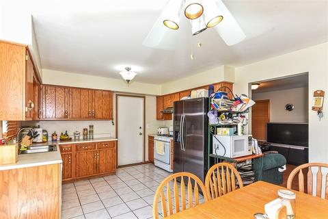 6502 Klinger Ln, Plainfield, IL 60586 photo 4