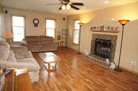 6502 Klinger Ln, Plainfield, IL 60586 photo 3
