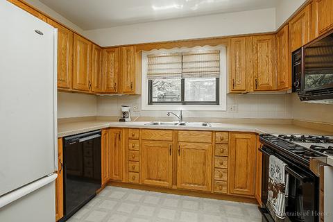 880 Sheldon Ct #A, Wheaton, IL 60189 photo 11