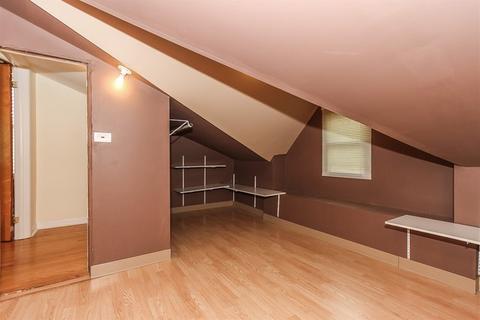 975 E Thacker St, Des Plaines, IL 60016 photo 9