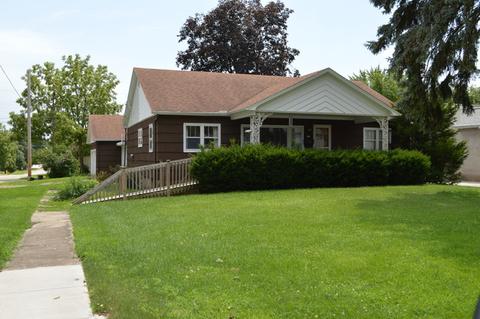401 W 3rd St, Spring Valley, IL 61362 photo 4
