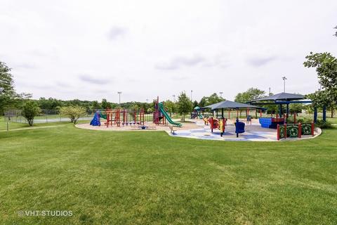 1610 Nicholson Dr, Hoffman Estates, IL 60192 photo 24