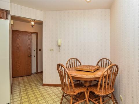 1684 Pebble Beach Dr, Hoffman Estates, IL 60169 photo 10