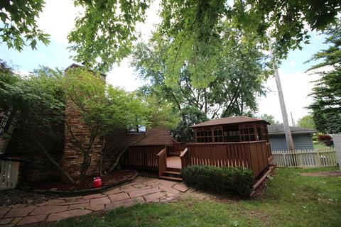 573 E 2nd St, Lockport, IL 60441 photo 5
