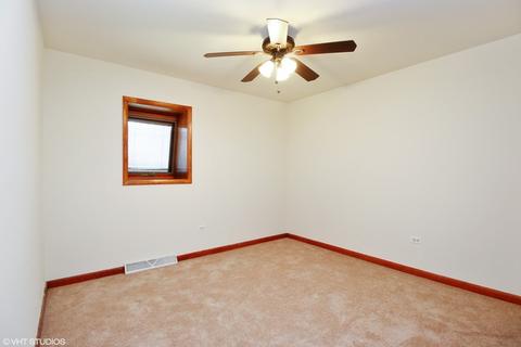 573 E 2nd St, Lockport, IL 60441 photo 12