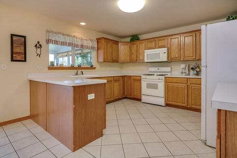 1606 Parkside Dr, Plainfield, IL 60586 photo 9