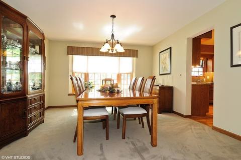 1820 Ranchview Dr, Naperville, IL 60565 photo 8