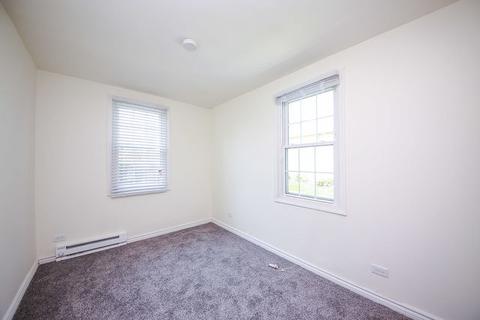 2073 Maple St, Des Plaines, IL 60018 photo 14
