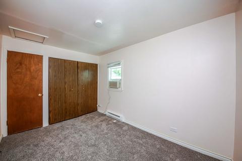 2073 Maple St, Des Plaines, IL 60018 photo 12