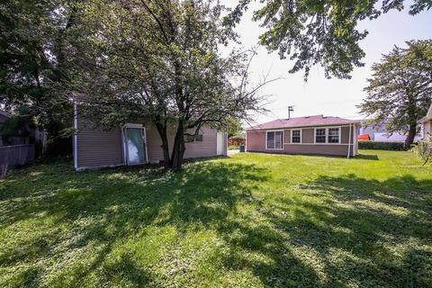 2073 Maple St, Des Plaines, IL 60018 photo 17