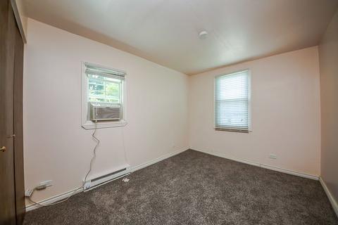2073 Maple St, Des Plaines, IL 60018 photo 11
