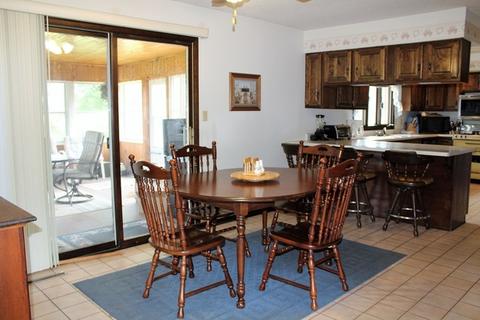16136 Greenland Dr, Morrison, IL 61270 photo 5