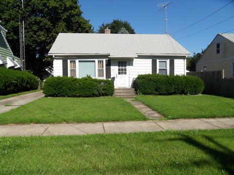 736 Bangs St, Aurora, IL 60505 photo 1