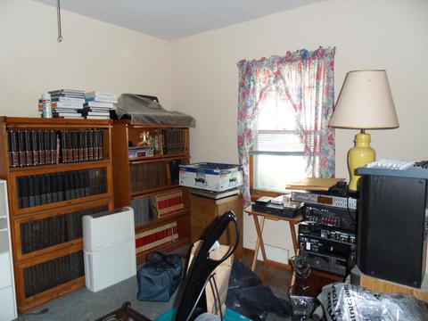 736 Bangs St, Aurora, IL 60505 photo 14