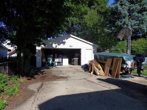736 Bangs St, Aurora, IL 60505 photo 25
