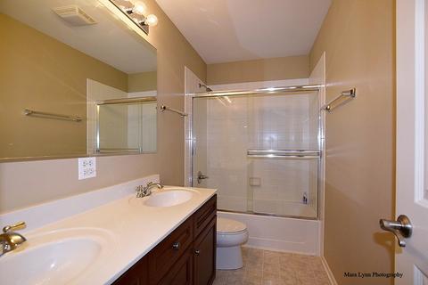 2959 Kelly Dr, Elgin, IL 60124 photo 20