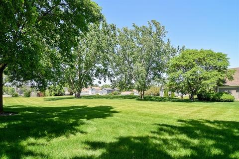 4672 N Sapphire Dr, Hoffman Estates, IL 60192 photo 18