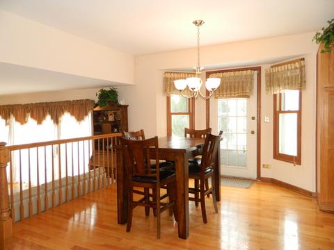 1010 Harmon Blvd, Hoffman Estates, IL 60169 photo 9