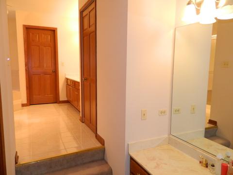 1010 Harmon Blvd, Hoffman Estates, IL 60169 photo 15
