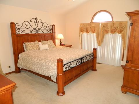 1010 Harmon Blvd, Hoffman Estates, IL 60169 photo 13